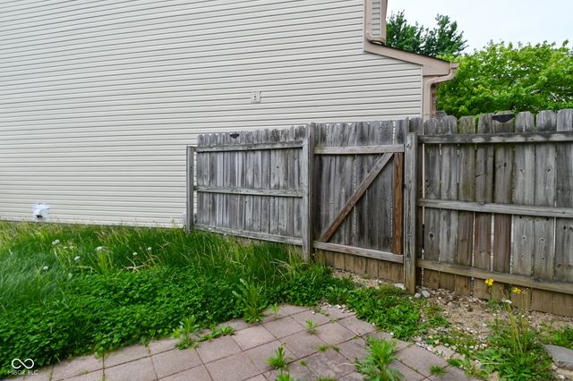 9875 Worthington Boulevard, Fishers, IN 46038