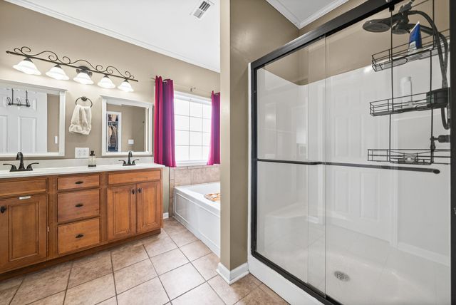 195 Barkers Mill Rd, Pembroke, KY 42266