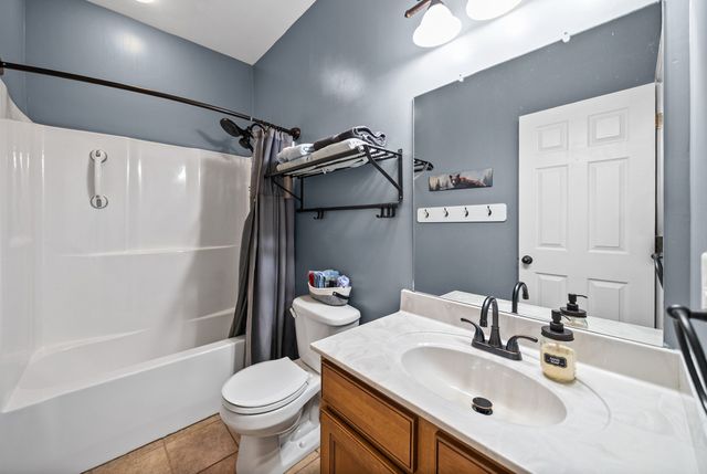 195 Barkers Mill Rd, Pembroke, KY 42266
