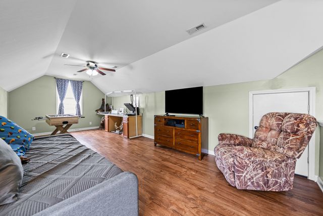 195 Barkers Mill Rd, Pembroke, KY 42266