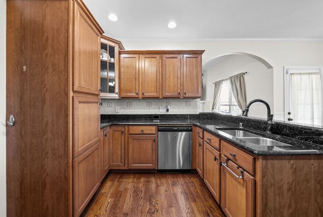 195 Barkers Mill Rd, Pembroke, KY 42266