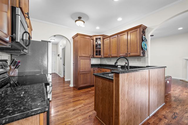195 Barkers Mill Rd, Pembroke, KY 42266