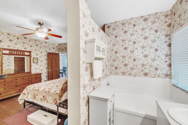 5700 Oleander Avenue, Fort Pierce, FL 34982