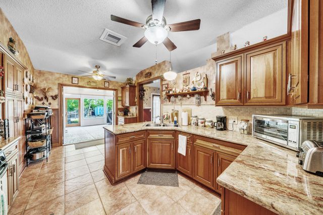 5700 Oleander Avenue, Fort Pierce, FL 34982