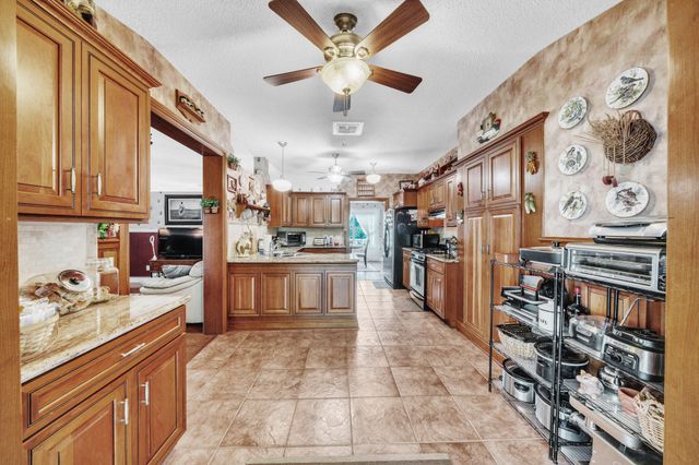5700 Oleander Avenue, Fort Pierce, FL 34982