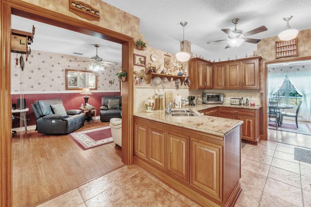 5700 Oleander Avenue, Fort Pierce, FL 34982