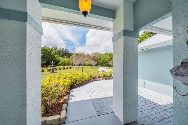 5700 Oleander Avenue, Fort Pierce, FL 34982
