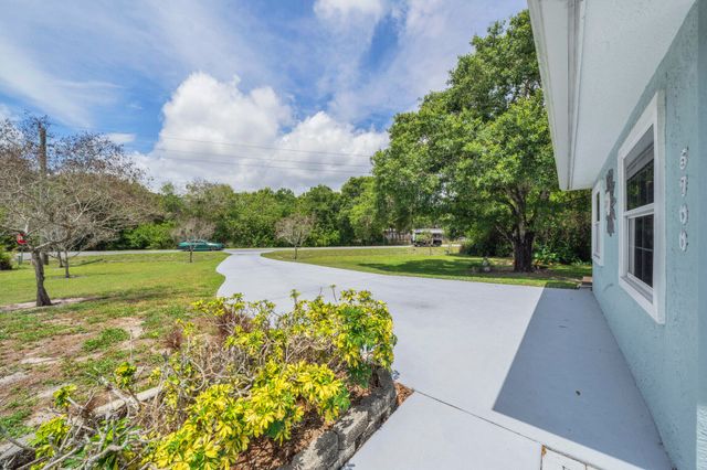 5700 Oleander Avenue, Fort Pierce, FL 34982
