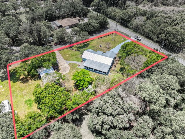 5700 Oleander Avenue, Fort Pierce, FL 34982