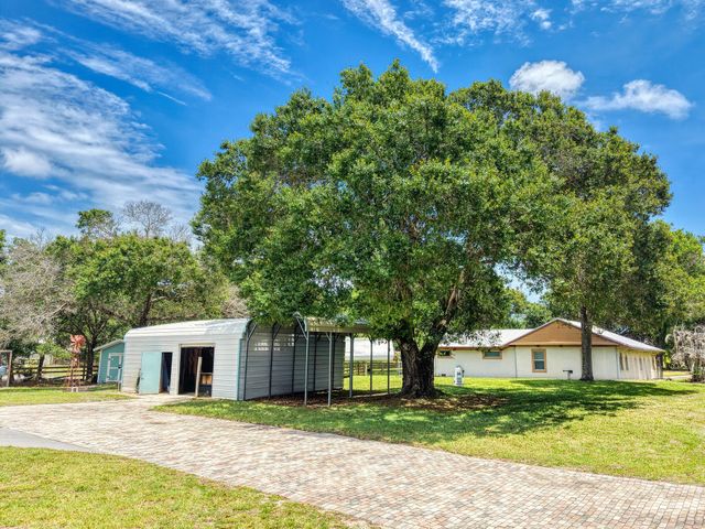 5700 Oleander Avenue, Fort Pierce, FL 34982