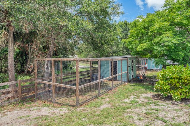 5700 Oleander Avenue, Fort Pierce, FL 34982