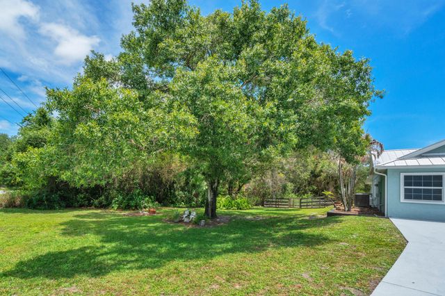 5700 Oleander Avenue, Fort Pierce, FL 34982