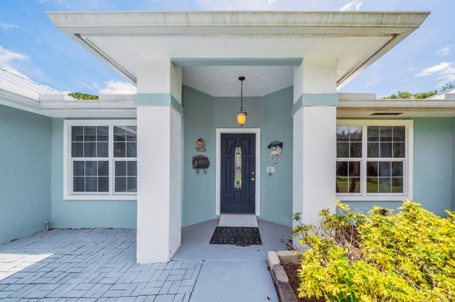 5700 Oleander Avenue, Fort Pierce, FL 34982