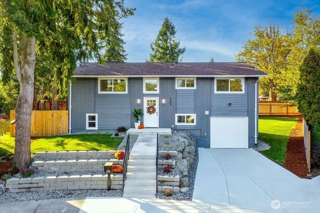 1103 Vashon Court NE, Renton, WA 98059