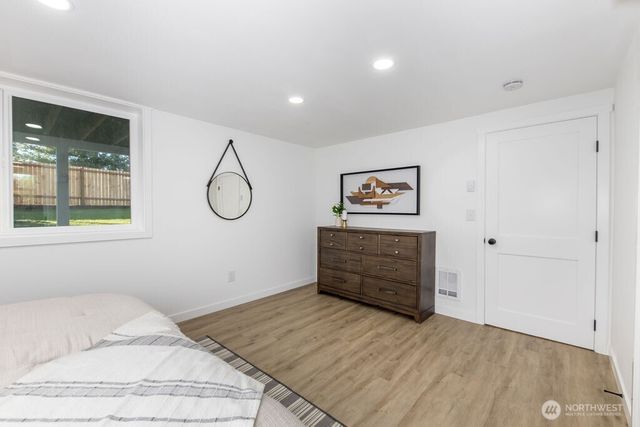 1103 Vashon Court NE, Renton, WA 98059