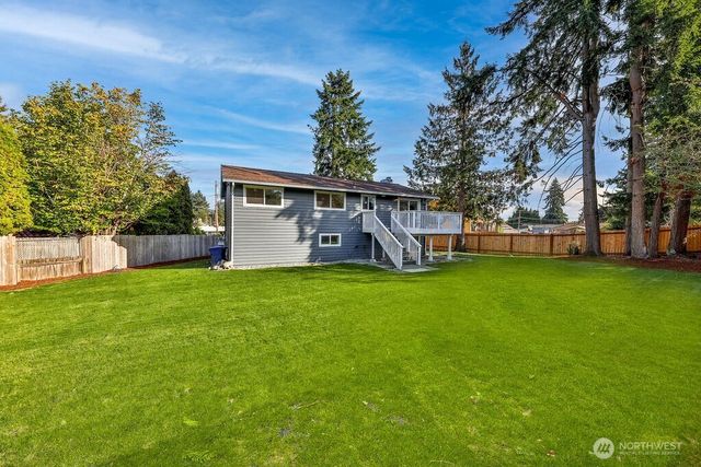1103 Vashon Court NE, Renton, WA 98059