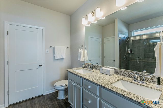 2704 Fox River Drive, Temple, TX 76502