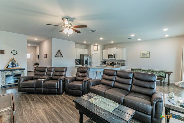 2704 Fox River Drive, Temple, TX 76502