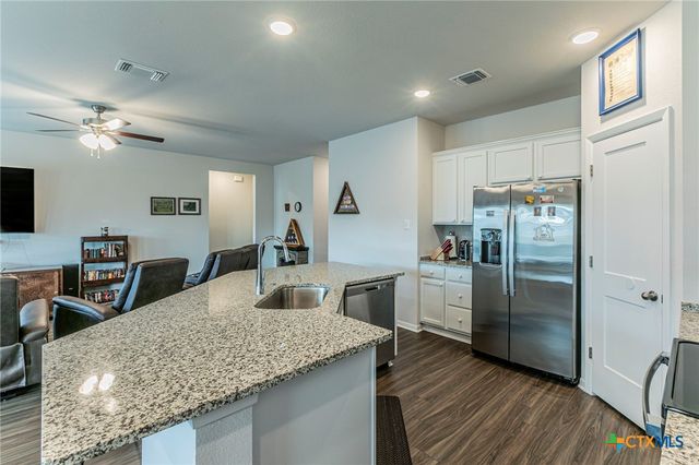 2704 Fox River Drive, Temple, TX 76502