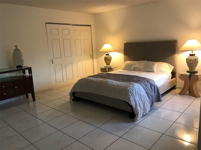 200 178th Drive 301, Sunny Isles Beach, FL 33160
