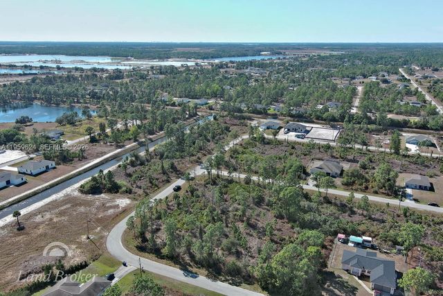 1053 Fayette Ave, Lehigh Acres, FL 33974