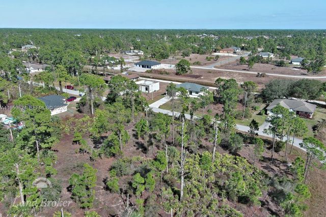 1053 Fayette Ave, Lehigh Acres, FL 33974