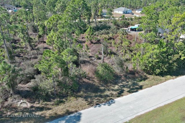 1053 Fayette Ave, Lehigh Acres, FL 33974