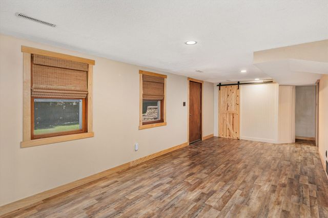 4712 Cody Drive, West Des Moines, IA 50265