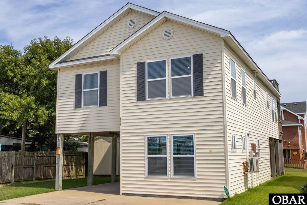 Image 4 of property listing at 3403 Briggs Street, Kitty Hawk, NC 27949