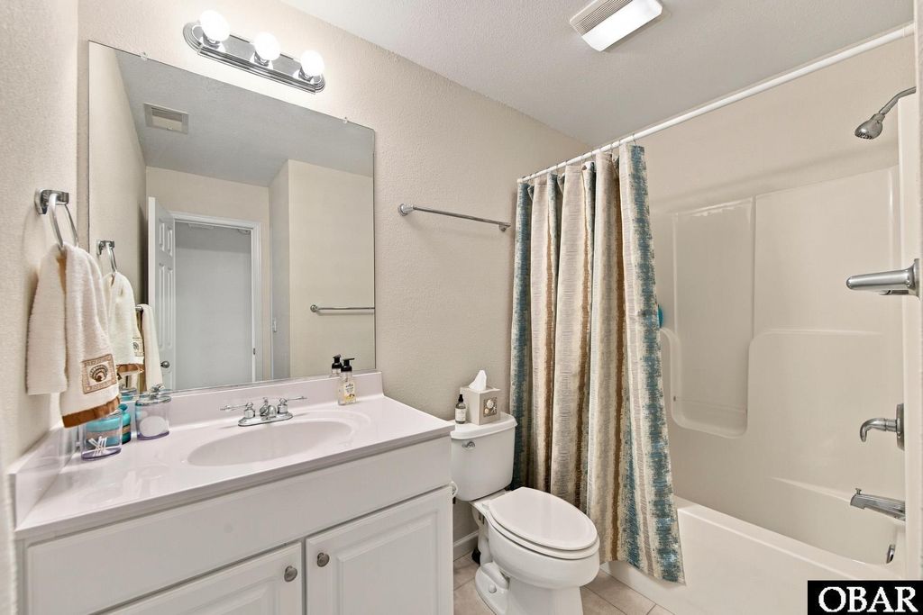 Image 38 of property listing at 3403 Briggs Street, Kitty Hawk, NC 27949