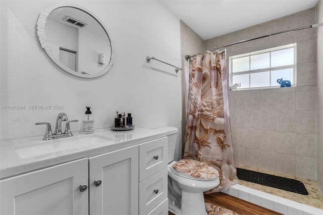 2590 SE 7th Pl, Homestead, FL 33033