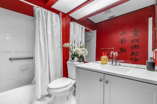 2590 SE 7th Pl, Homestead, FL 33033