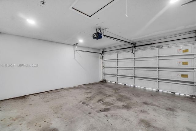 2590 SE 7th Pl, Homestead, FL 33033