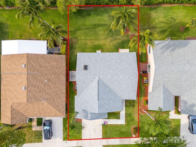 2590 SE 7th Pl, Homestead, FL 33033