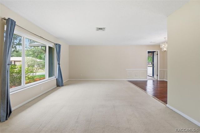 7 Sycamore Circle, Homosassa, FL 34446