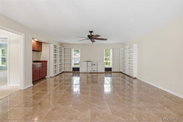 7 Sycamore Circle, Homosassa, FL 34446