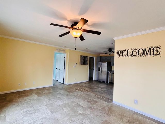 545 Elm St Unit 4, Milford, NH 03055