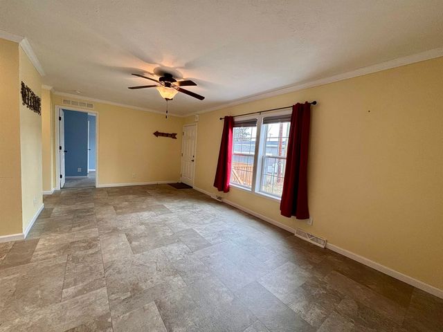 545 Elm St Unit 4, Milford, NH 03055