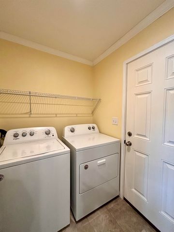 545 Elm St Unit 4, Milford, NH 03055