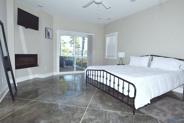 2401 Cowen Circle, Guntersville, AL 35976