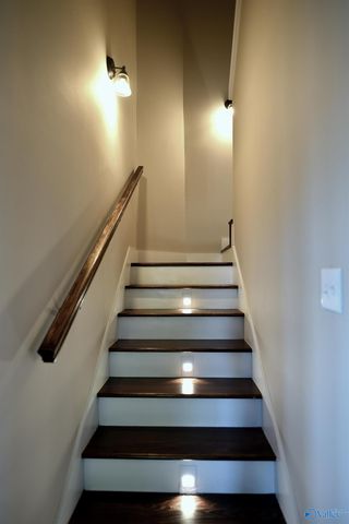 2401 Cowen Circle, Guntersville, AL 35976