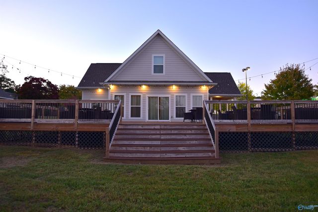 2401 Cowen Circle, Guntersville, AL 35976