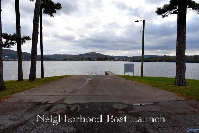2401 Cowen Circle, Guntersville, AL 35976