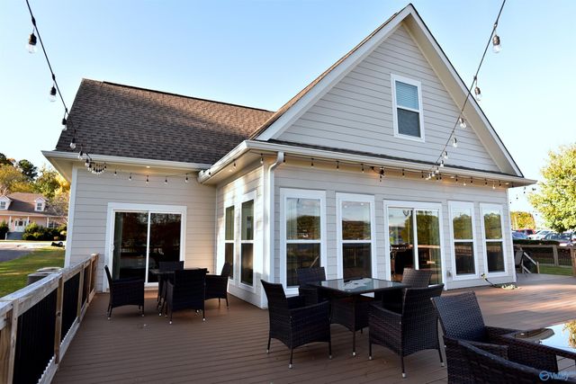 2401 Cowen Circle, Guntersville, AL 35976