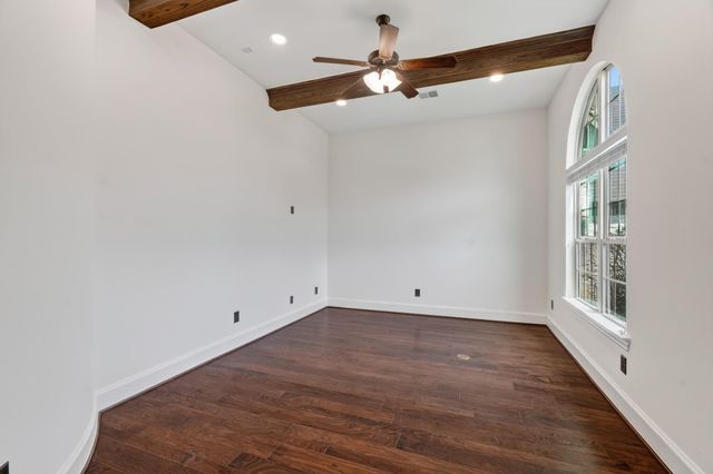 19 Brittany Rose Place, The Woodlands, TX 77375