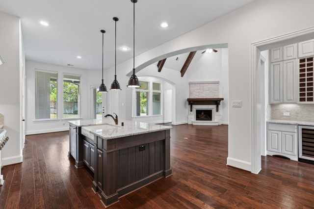 19 Brittany Rose Place, The Woodlands, TX 77375