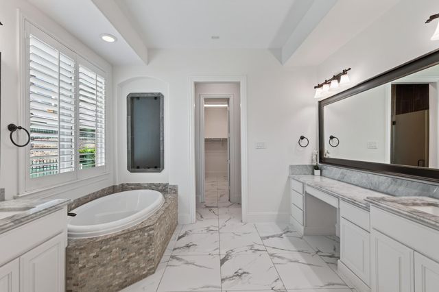 19 Brittany Rose Place, The Woodlands, TX 77375