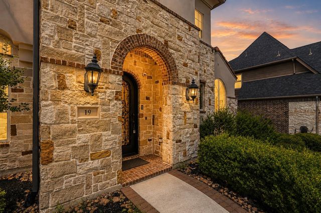 19 Brittany Rose Place, The Woodlands, TX 77375