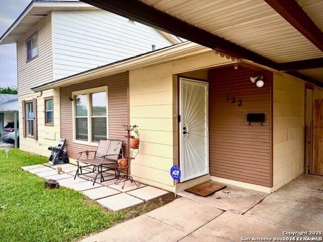 122 HARTFORD AVE, San Antonio, TX 78223