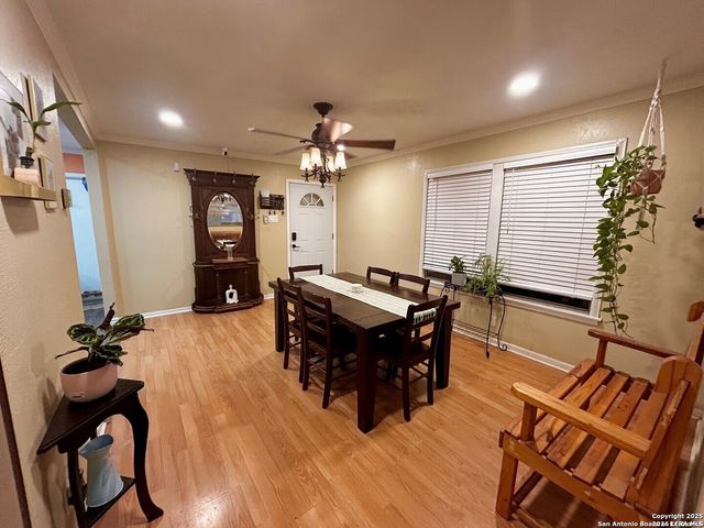 122 HARTFORD AVE, San Antonio, TX 78223